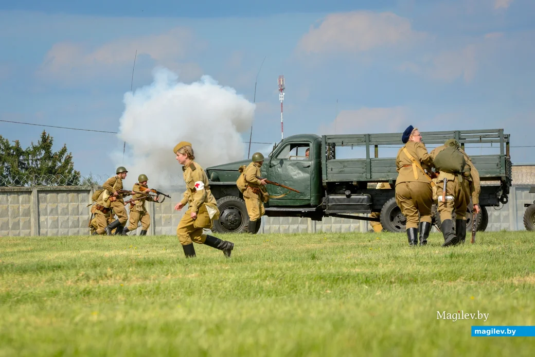 03.05.2025. Бобруйск-Арена. Военно-историческая реконструкция, посвященная Дню Победы