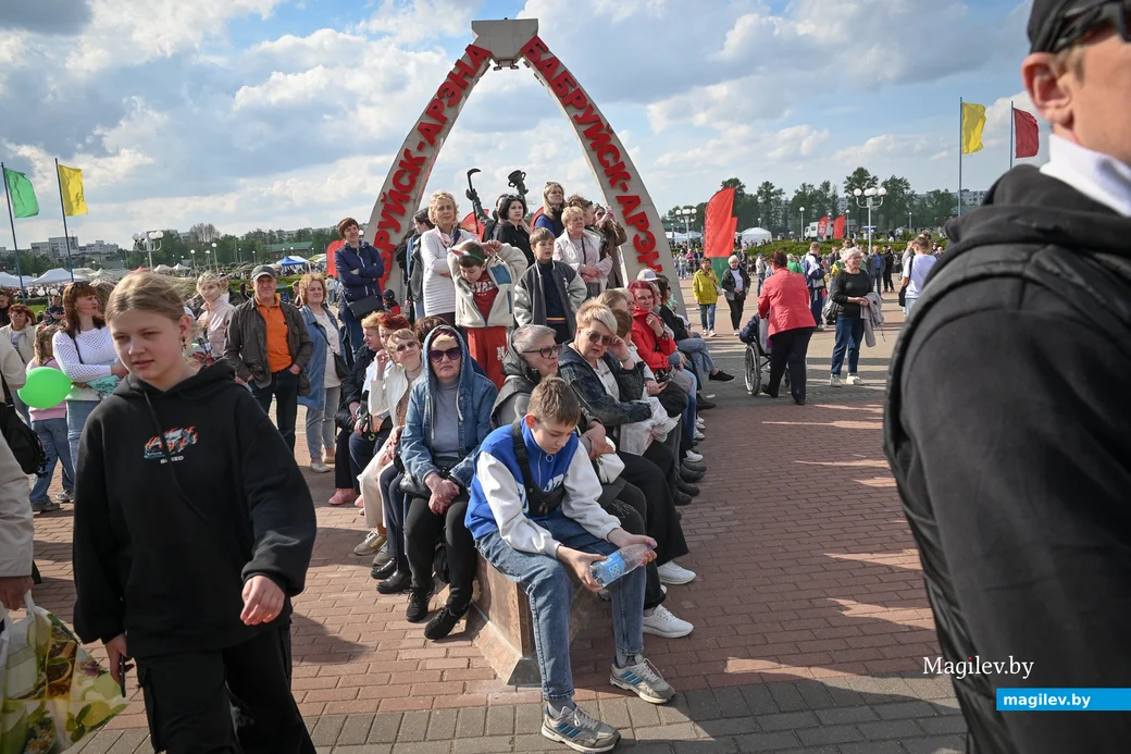 03.05.2025. Бобруйск-Арена. Концерт Руслана Алехно в сопровождении образцово-показательного