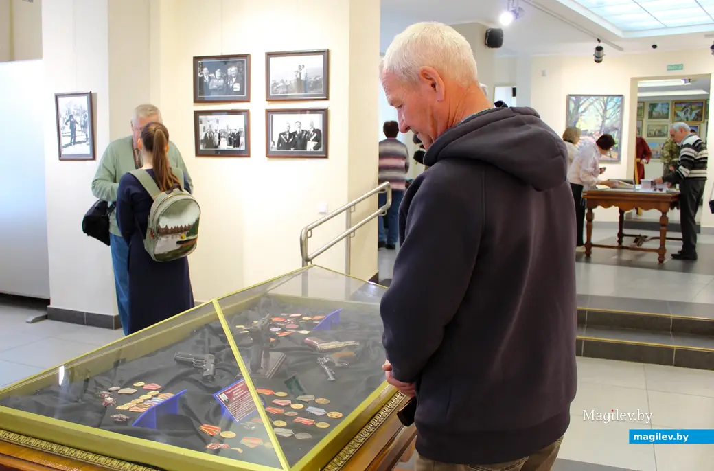 7 мая 2025 года. Могилев. Выставочный зал. Открытие проекта «Не гаснет памяти свеча».