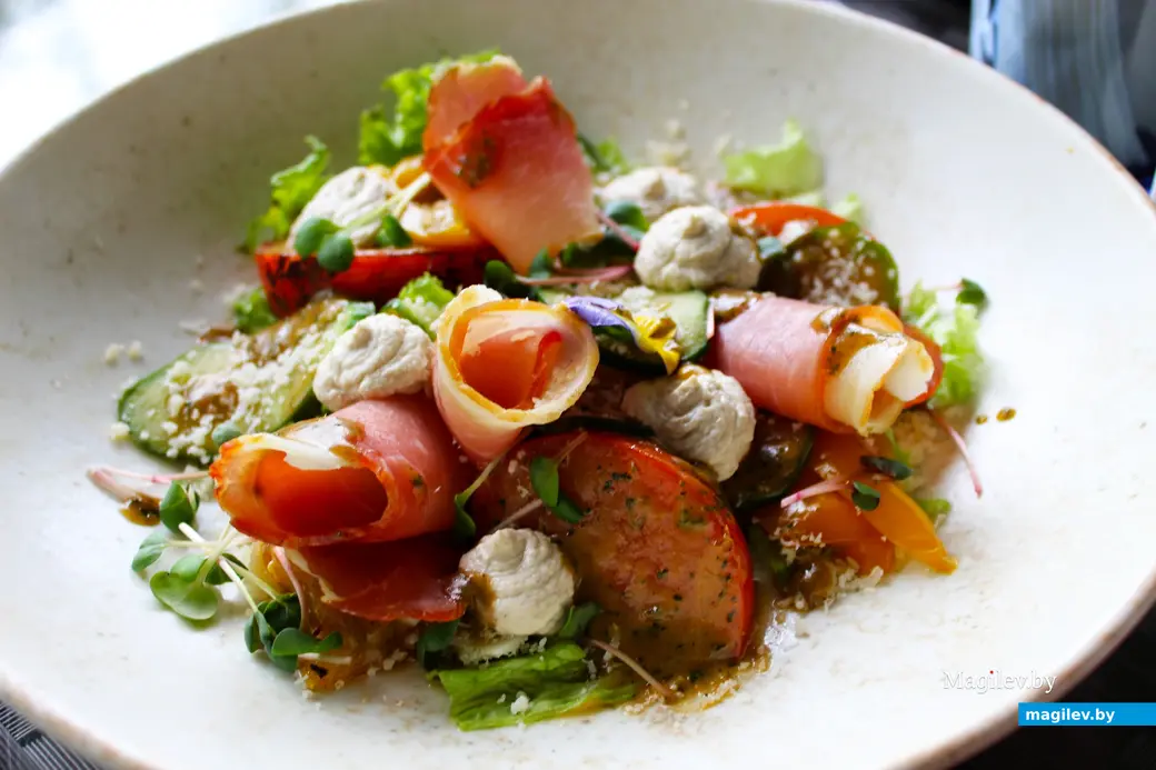 Май 2025 года. Могилев. Гастробар «Цоколь».