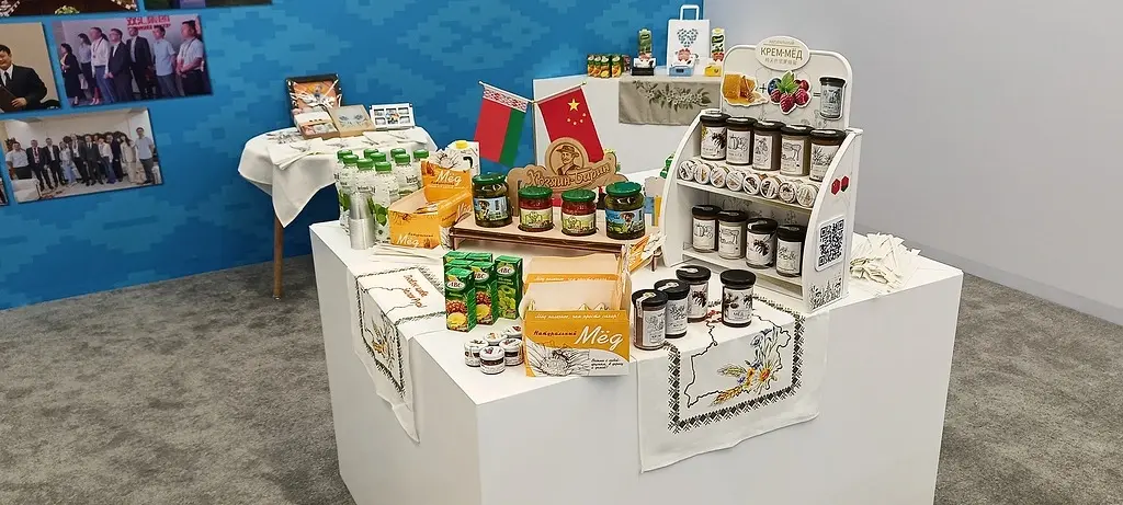 Белорусское мультибрендовое представительство товаров и услуг открылось в провинции Хэнань. Китай. Фото предоставлено Могилевское агентство регионального развития.