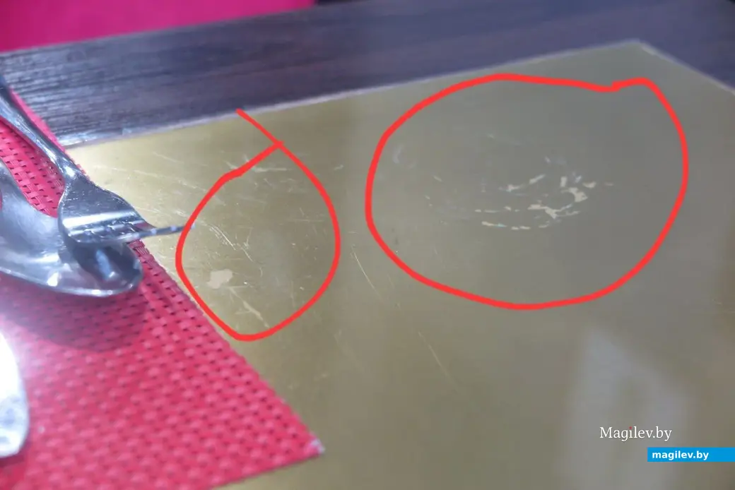 20.05.2025 г. Могилев, ресторан «101». Столик никто после прошлых гостей, видимо, не протирал.