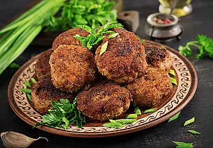 Как приготовить самые вкусные котлеты: секретная добавка превратит их в кулинарный шедевр