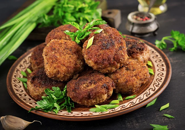 Как приготовить самые вкусные котлеты: секретная добавка превратит их в кулинарный шедевр