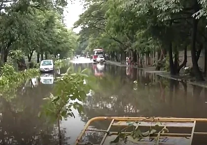 Не менее 45 человек погибли от ливневых дождей на севере Индии