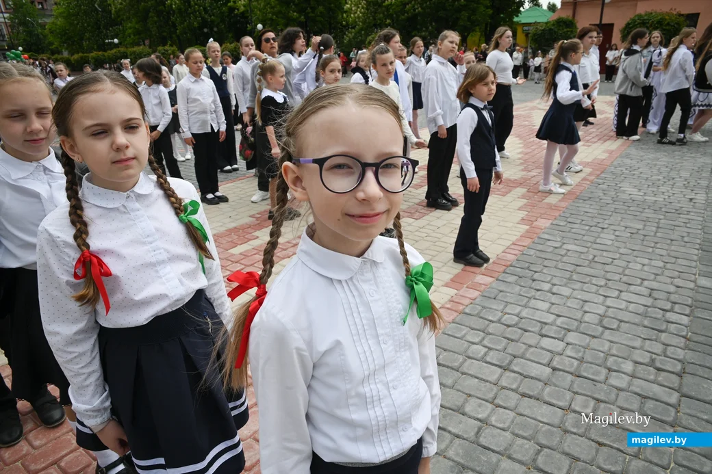 24.05.2025. Площадь Победы – площадь им. В.И.Ленина. Городской праздник «Последний звонок».