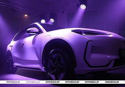 Первый собранный в Беларуси электромобиль Geely EX5 презентовали в Минске