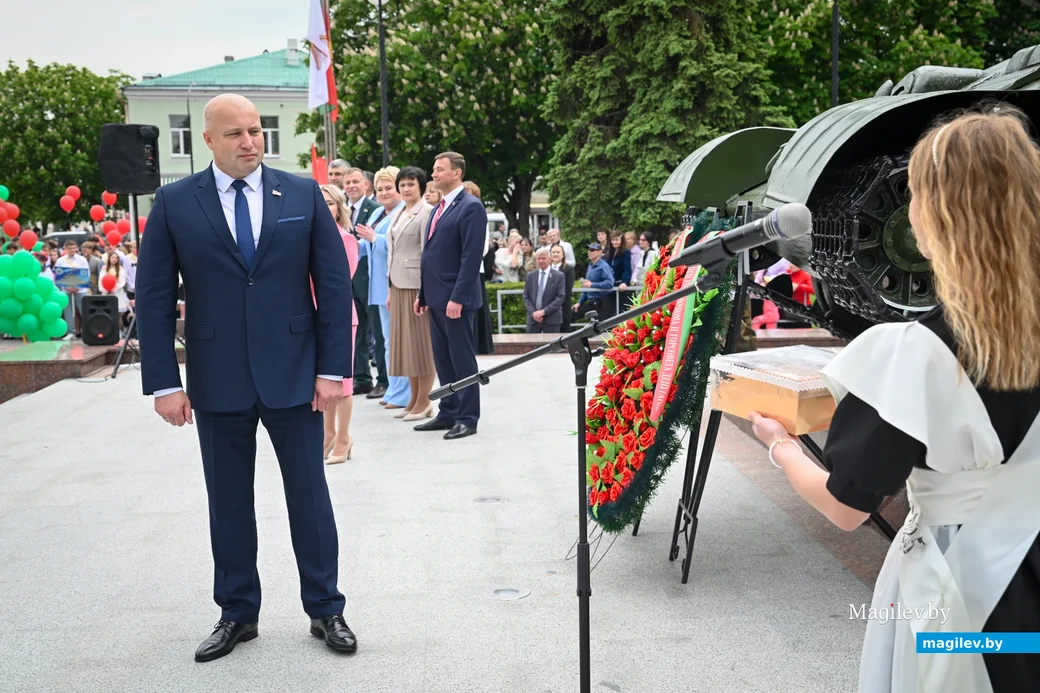 24.05.2025. Площадь Победы – площадь им. В.И.Ленина. Городской праздник «Последний звонок».