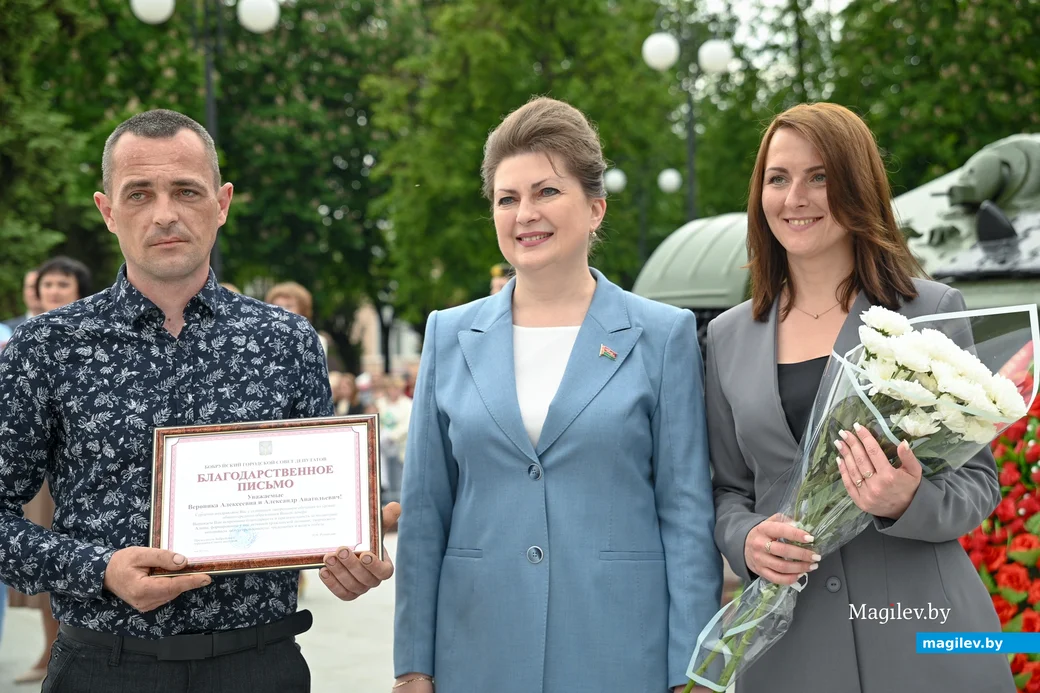 24.05.2025. Площадь Победы – площадь им. В.И.Ленина. Городской праздник «Последний звонок».