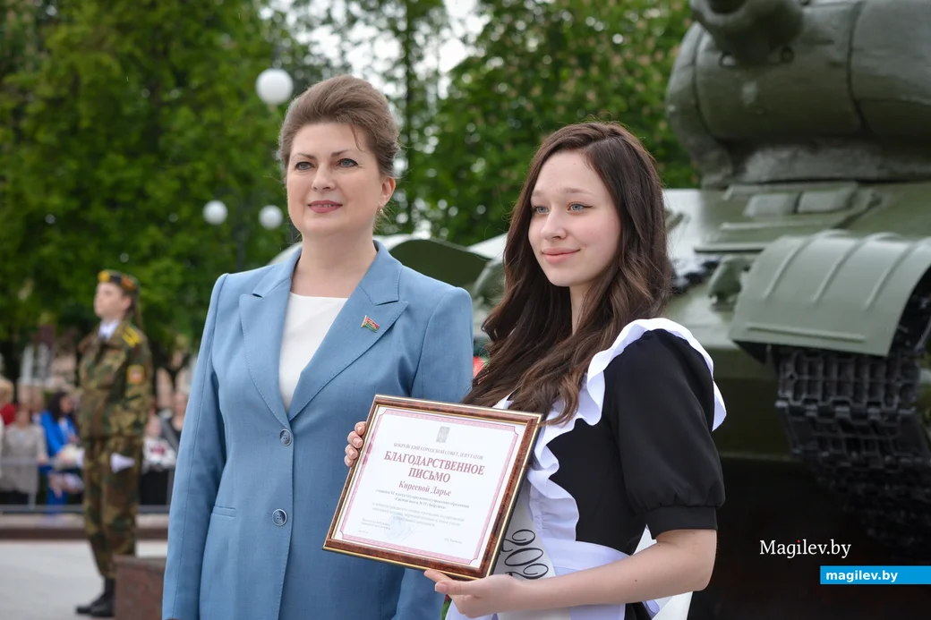 24.05.2025. Площадь Победы – площадь им. В.И.Ленина. Городской праздник «Последний звонок».
