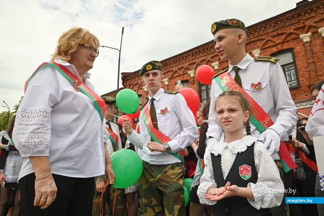 24.05.2025. Площадь Победы – площадь им. В.И.Ленина. Городской праздник «Последний звонок».