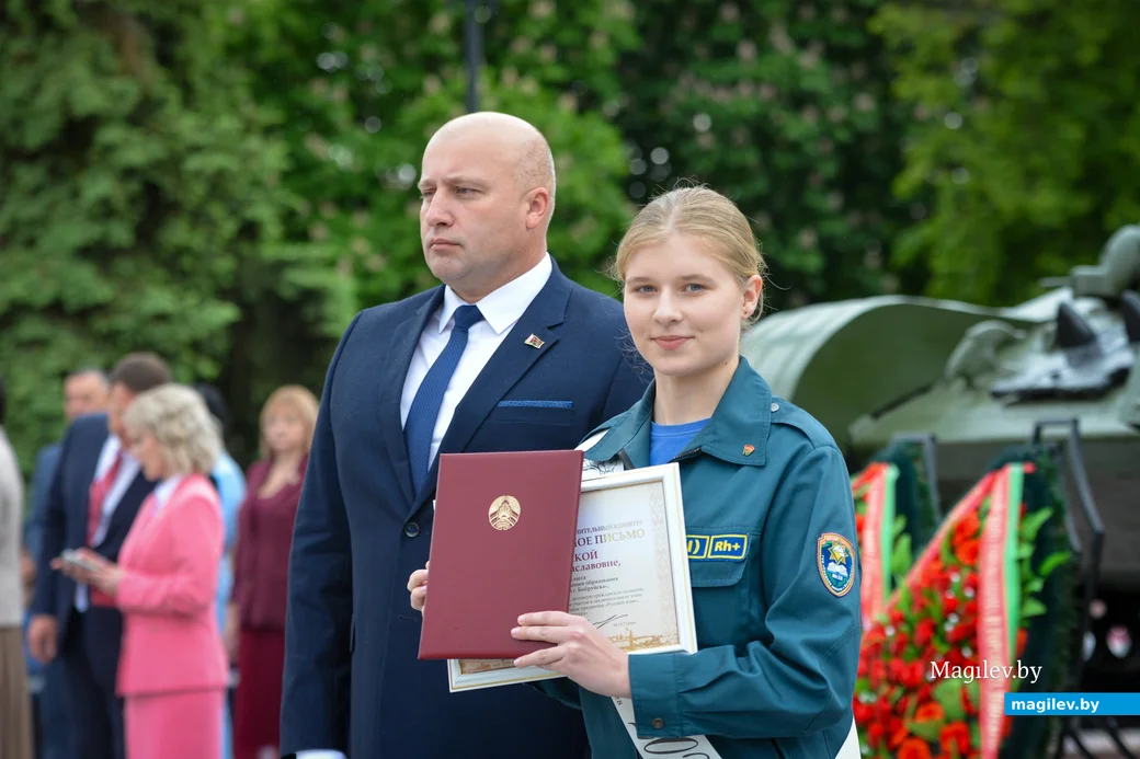 24.05.2025. Площадь Победы – площадь им. В.И.Ленина. Городской праздник «Последний звонок».