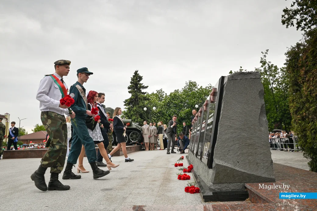 24.05.2025. Площадь Победы – площадь им. В.И.Ленина. Городской праздник «Последний звонок».