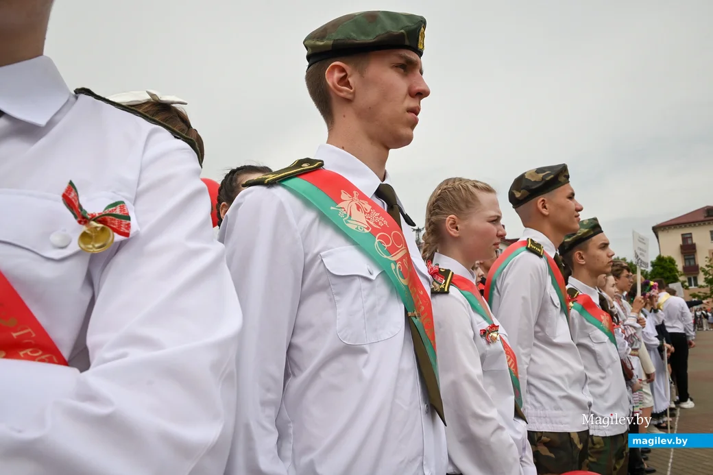 24.05.2025. Площадь Победы – площадь им. В.И.Ленина. Городской праздник «Последний звонок».