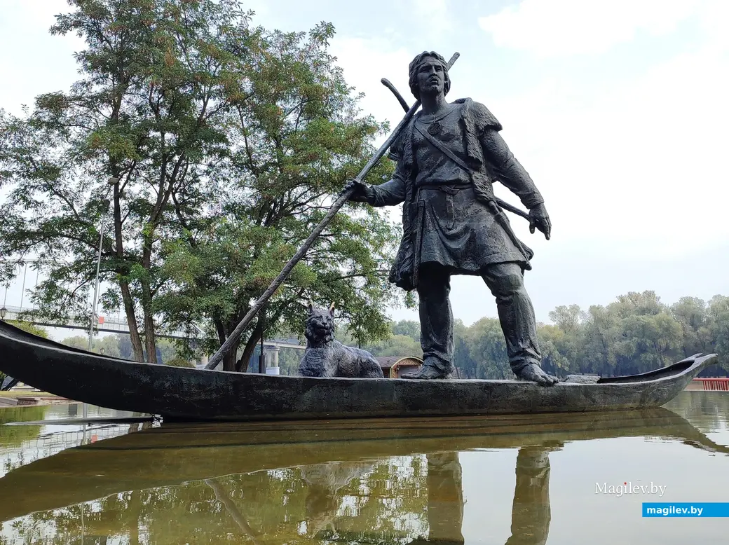 Сентябрь 2024 г. Гомель. На набережной.