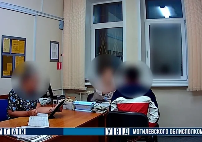 Пьяный могилевчанин катался на машине, которую ему пригнали для ремонта. Видео