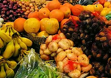 Почему апельсины продаются в красных сетках: маркетинговая уловка, на которую мы постоянно ведемся