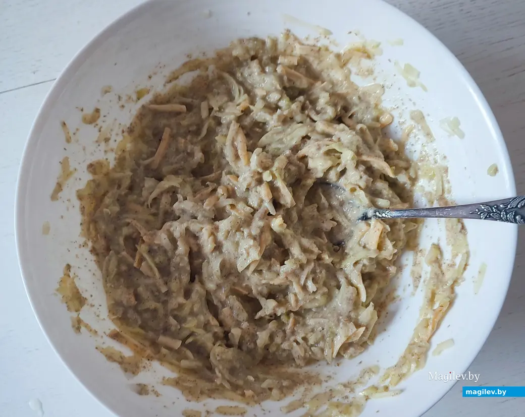 Готовим сами: пирог из кабачка с сыром.