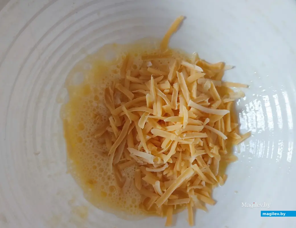 Готовим сами: пирог из кабачка с сыром.