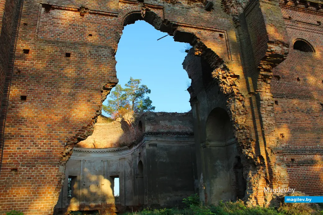 Сентябрь 2024 года. Костел в Каничах Костюковичского района Могилевской области.