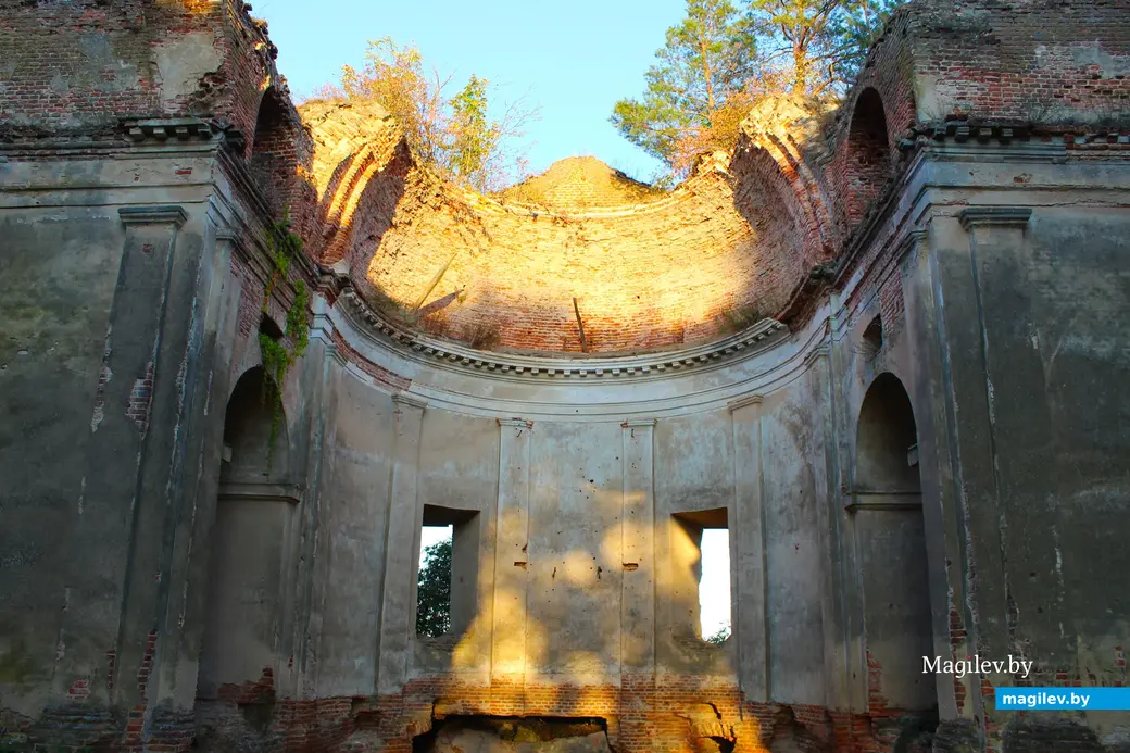 Сентябрь 2024 года. Костел в Каничах Костюковичского района Могилевской области.