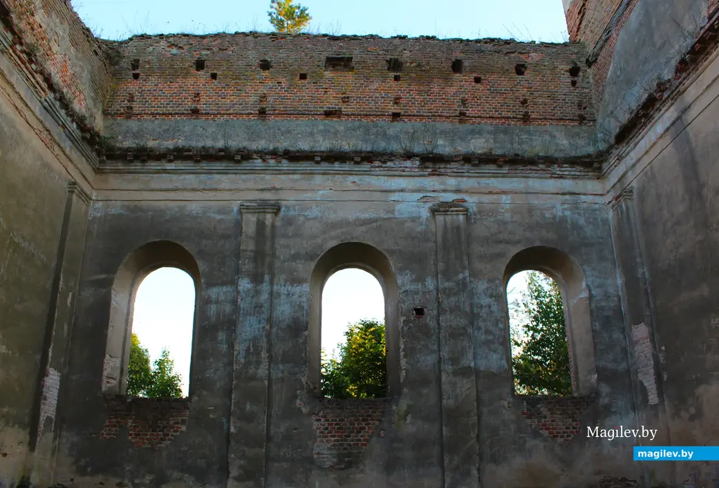 Сентябрь 2024 года. Костел в Каничах Костюковичского района Могилевской области.