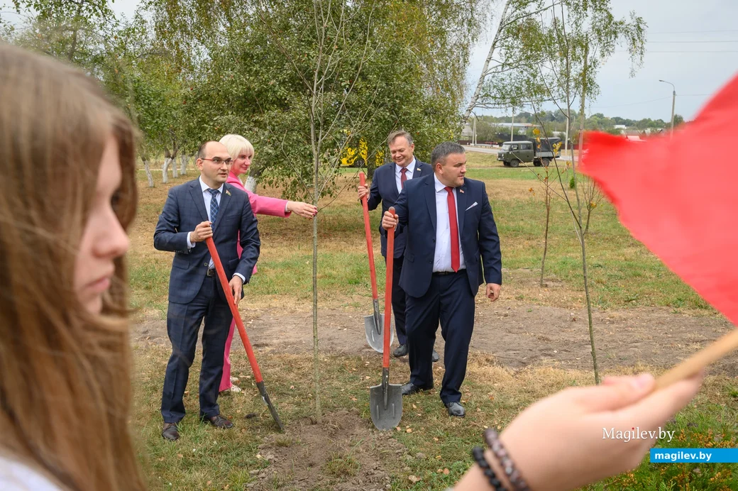 27.09.2024. Агрогородок Ленина. Закладка памятной аллеи.
