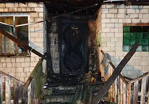 «Пожароопасный мишка»: в Бобруйске детская игрушка подожгла дом