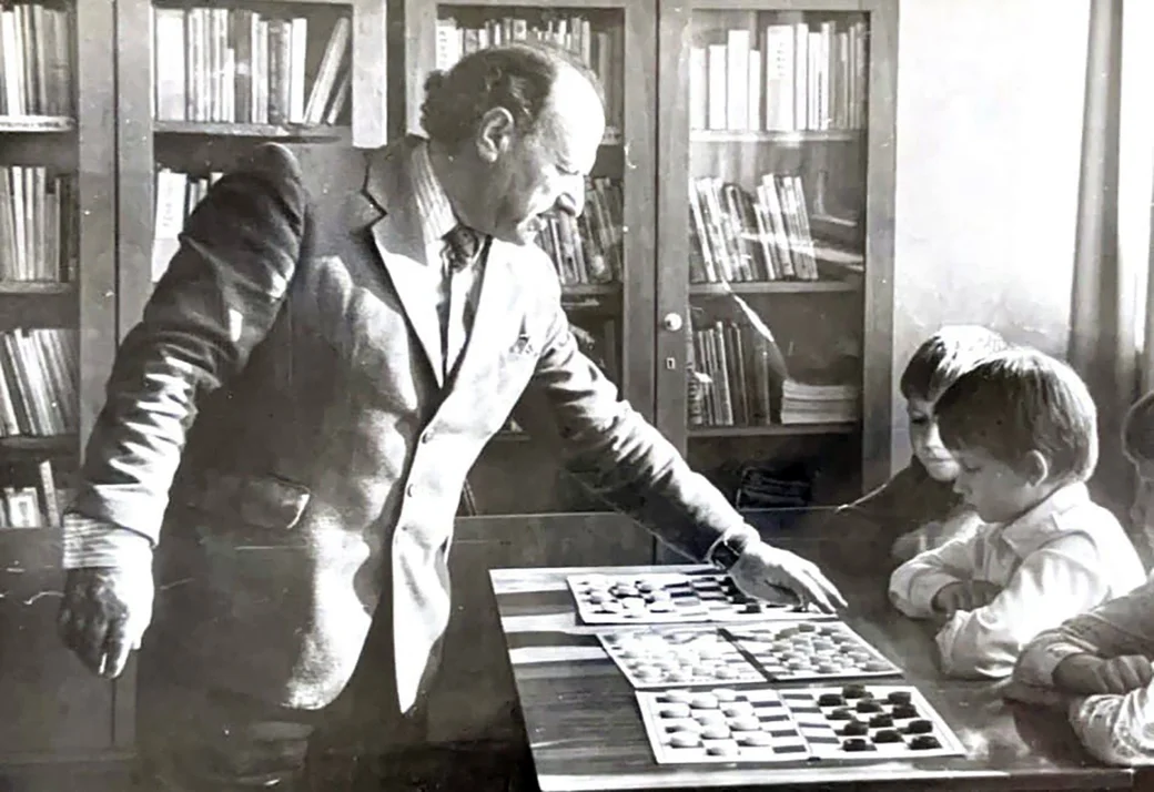 1980-е. Глусская средняя школа №2. Борис Вениаминович Гельфер был кандидатом в мастера спорта