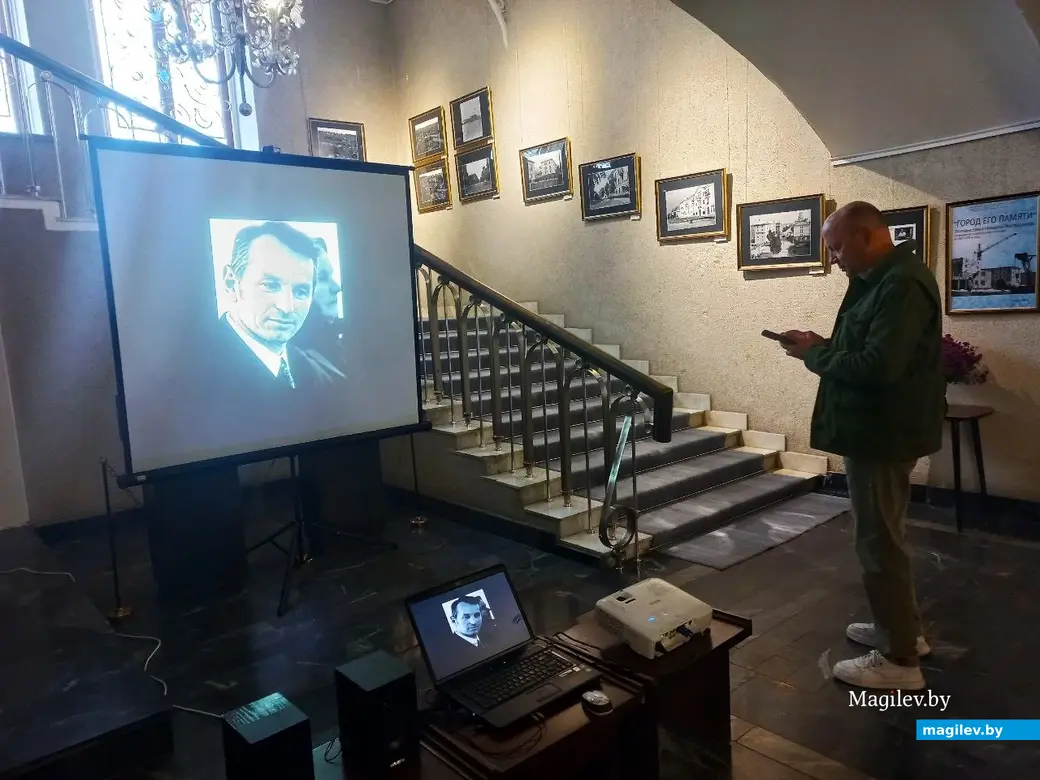 10.10.2024, Могилев, областной краеведческий музей им. Е.Р. Романова. Открытие выставки Николая Желудовича «Город его памяти».