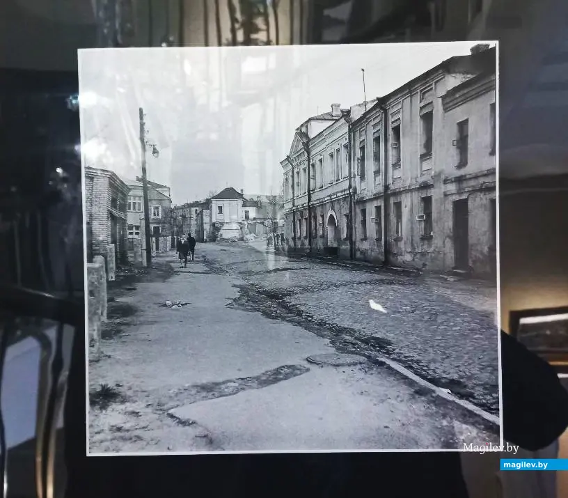 10.10.2024, Могилев, областной краеведческий музей им. Е.Р. Романова. Выставка Николая Желудовича «Город его памяти».