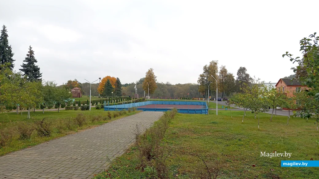 10.10.2024 г. Глуск. На этом месте когда-то была школа. Фото Ольги Янушевской.