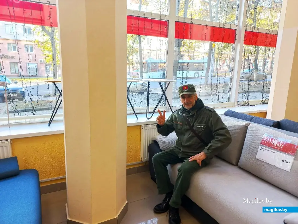 Октябрь, 2024г., Могилев. В бывшем кафе «Березка».