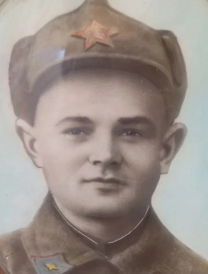 Папа нашей героини, Савелий Савельевич Свинтицкий, в молодости. Примерно 1920 год.