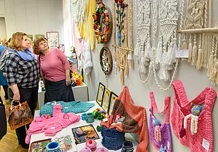 В Бобруйске проходит выставка творческих работ людей с инвалидностью