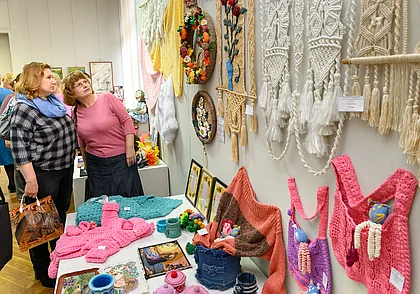 В Бобруйске проходит выставка творческих работ людей с инвалидностью