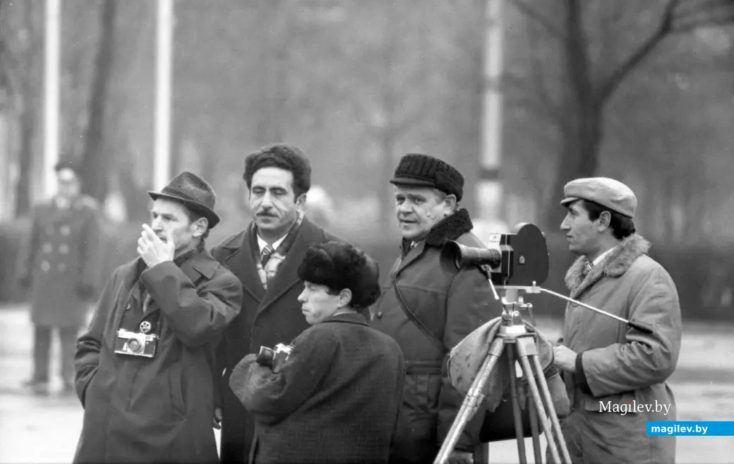 1980-е годы, Могилев. Пушкин среди тогдашних корифеев фотографии.