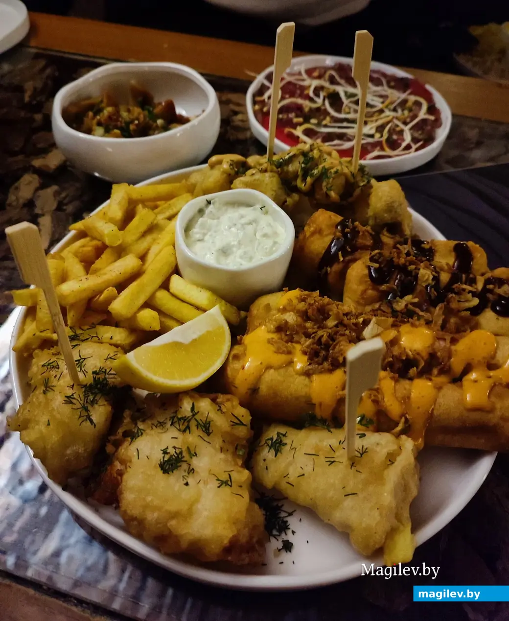 Октябрь 2024 года. Могилев, бар «Монарх».