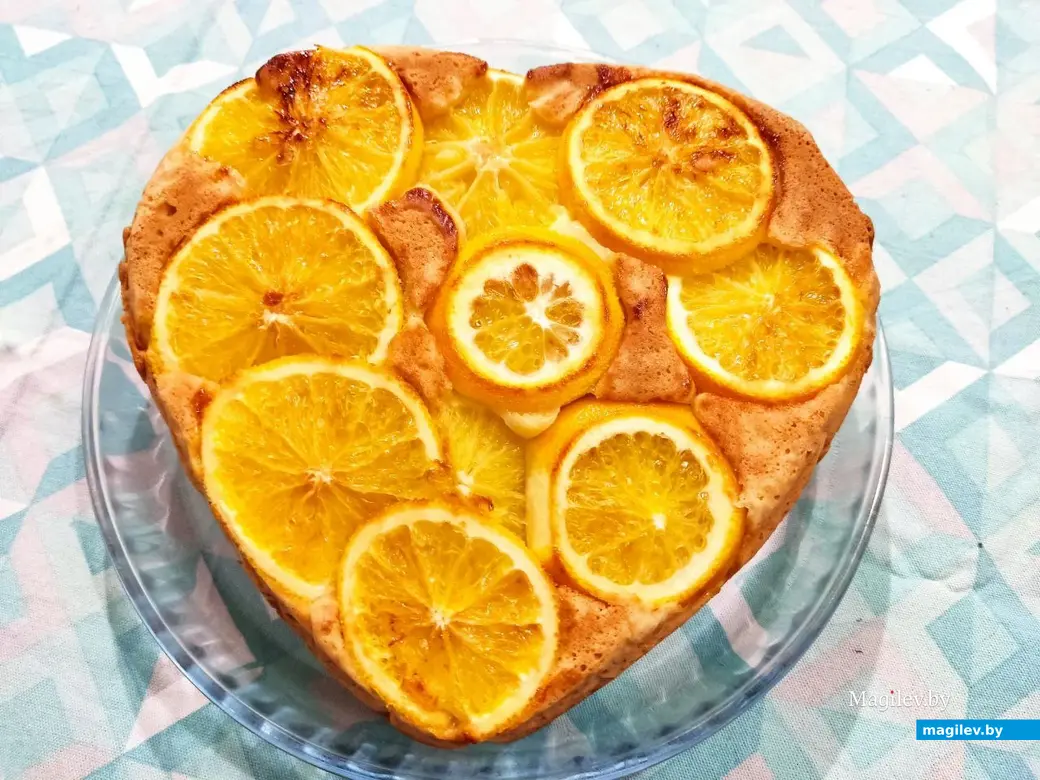 Осенний апельсиновый пирог готов