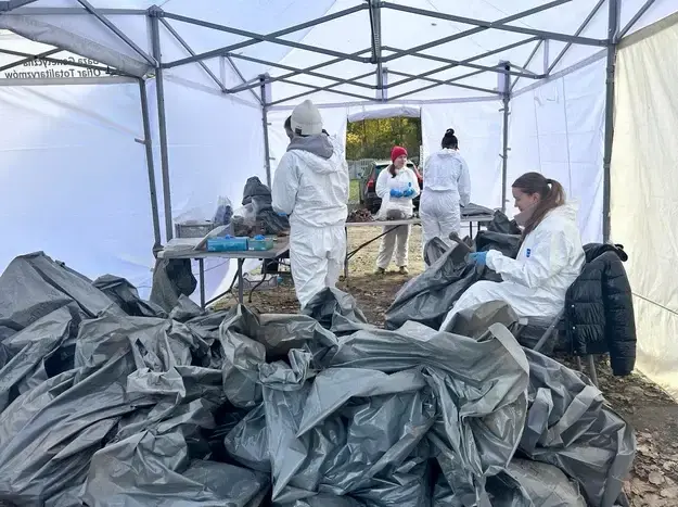 Теперь задача ученых-установить точные причины смерти, похороненной в Старгарде. Фото: RMF FM.