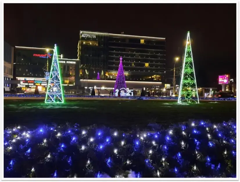 Макет новогоднего оформления площади Единства.