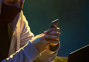 В Могилеве задержали женщину-курьера телефонных мошенников