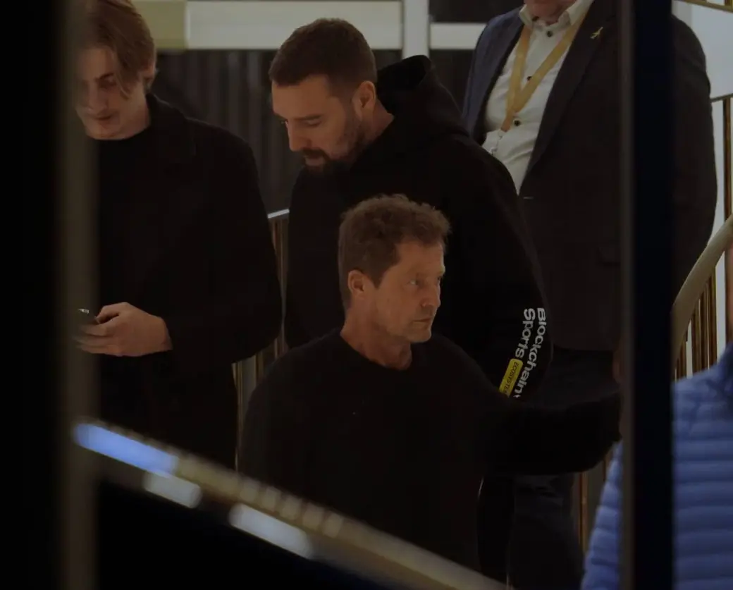 Ноябрь 2024 г. Национальный аэропорт «Минск 2». В Беларусь прилетел Тиль Швайгер.