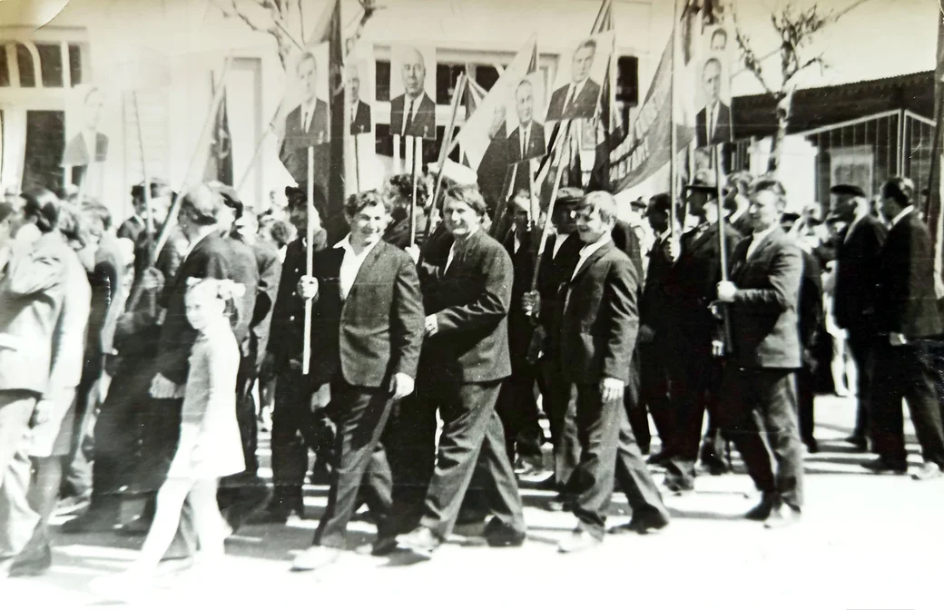 Конец 1960-х. Глуск. Первомайская демонстрация.