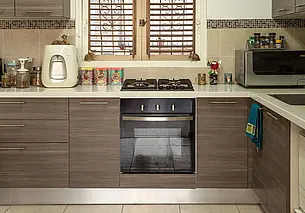 Как ухаживать за рифлеными фасадами на кухне: 5 советов по уходу и чистке