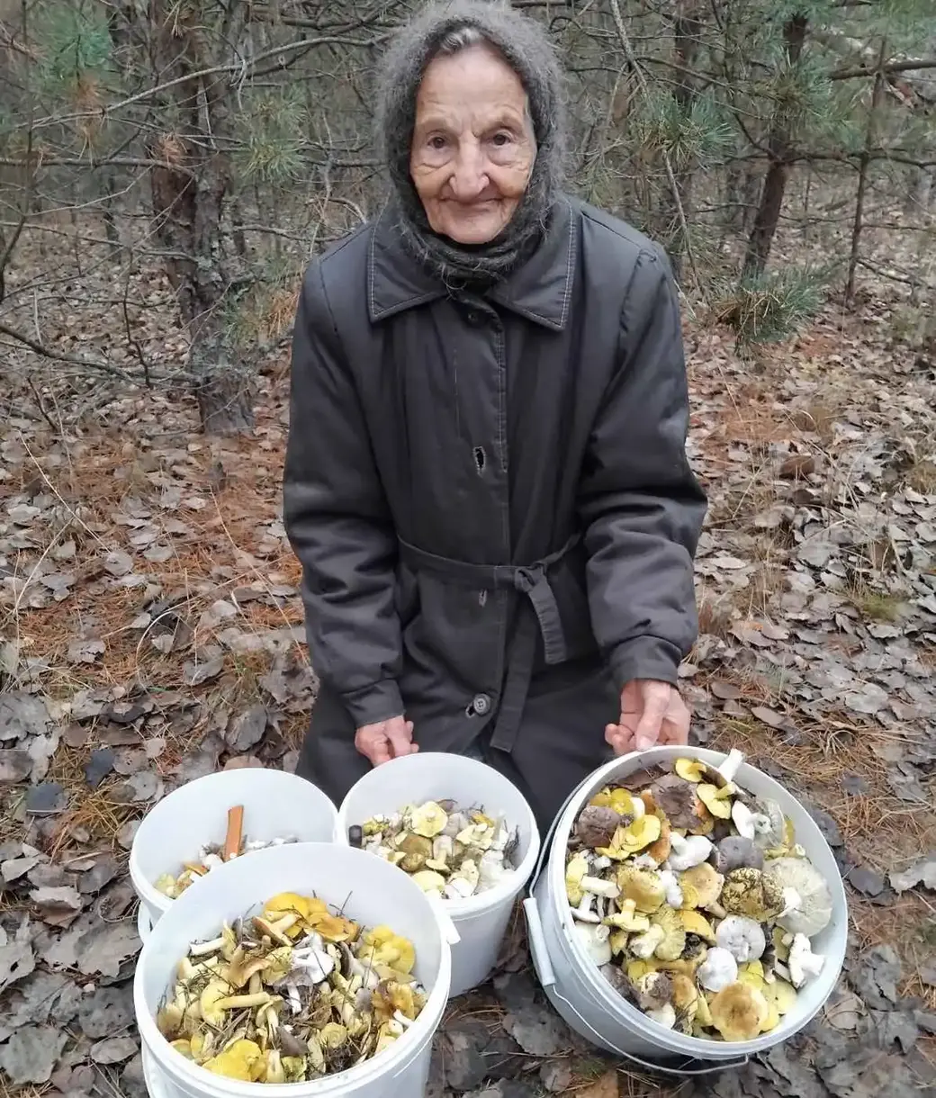 Ноябрь 2024 год. Дубовка. Галина Игнатьевна Дегтяренок из Бобруйска.