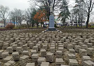 Сквер по проспекту Пушкинскому в Могилеве обновляется. Фотофакт