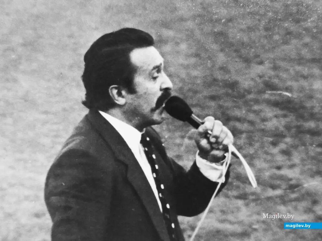 1989 год, Могилев, стадион «Спартак». Концерт Вилли Токарева.