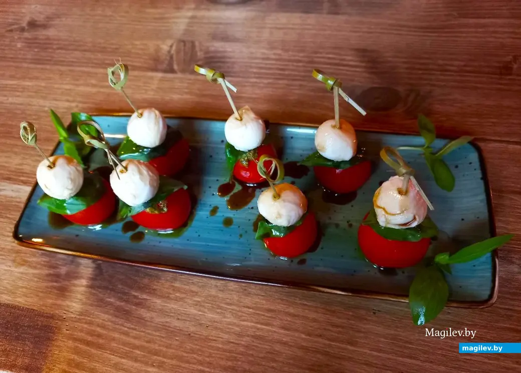 17.11.2024, Могилев, кафе «Депо». Салат в стиле капри.