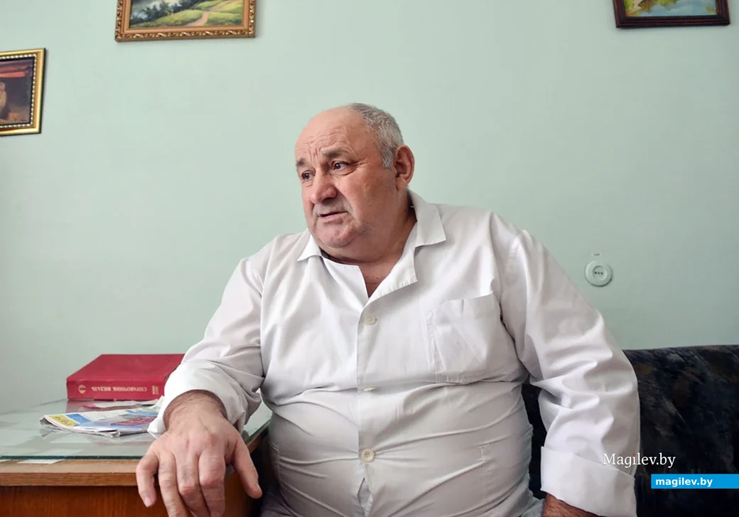 2019 год. Глуск. Хирург районной больницы Владимир Тисиневич. Фото из архива редакции.